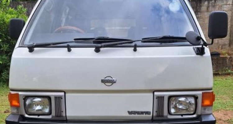 NISSAN VANETTE 1990