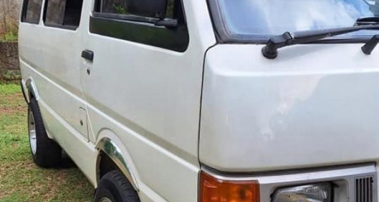 NISSAN VANETTE 1990