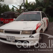 MAZDA FAMILIA 1992