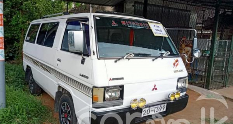 MITSUBISHI L300 1982