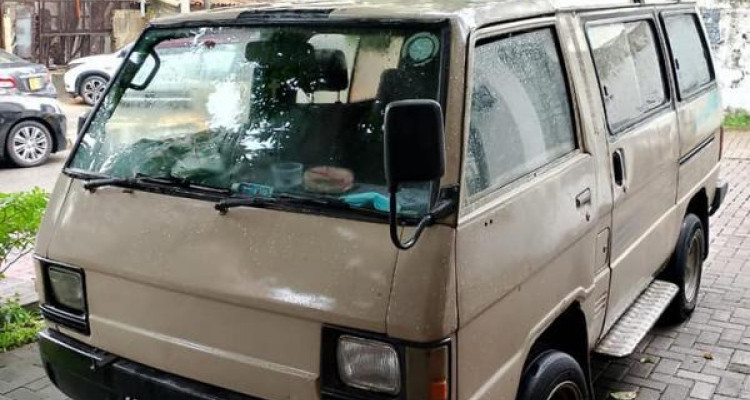 MITSUBISHI L300 1983