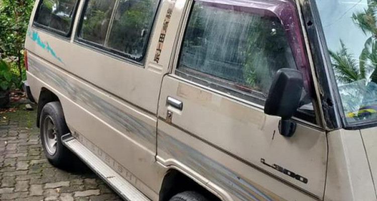 MITSUBISHI L300 1983
