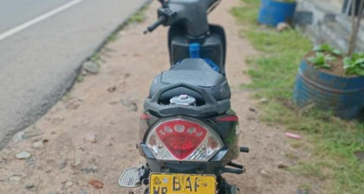 TVS SCOOTY STREAK 2013