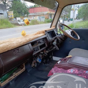 NISSAN CARAVAN 1983