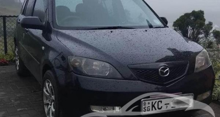 MAZDA DEMIO 2003