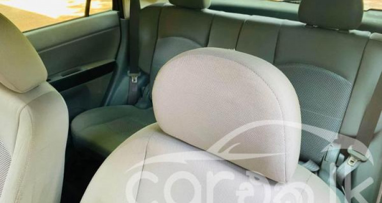 MAZDA DEMIO 2003