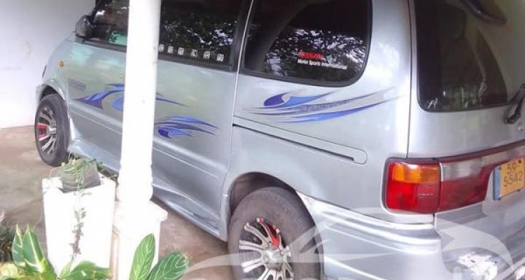 NISSAN SERENA 1992