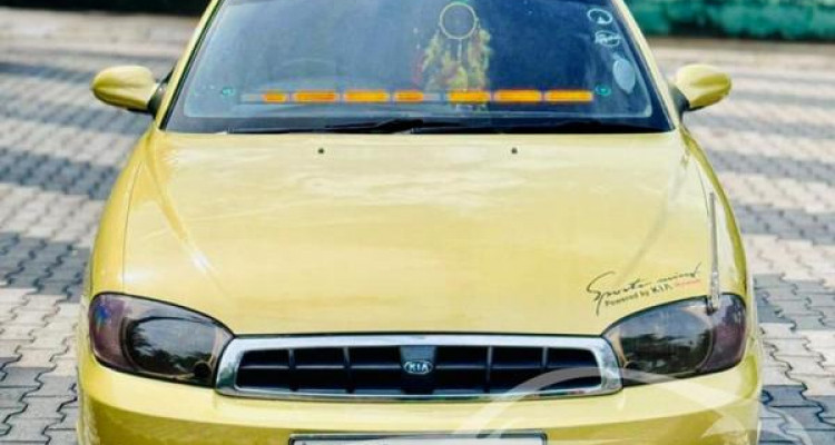 KIA SPECTRA 2004