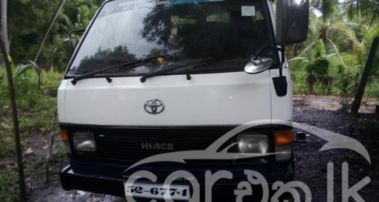 TOYOTA HIACE 1987