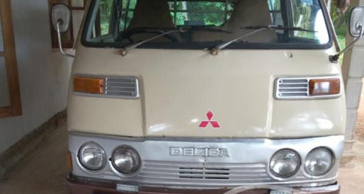 MITSUBISHI DELICA T120 1980