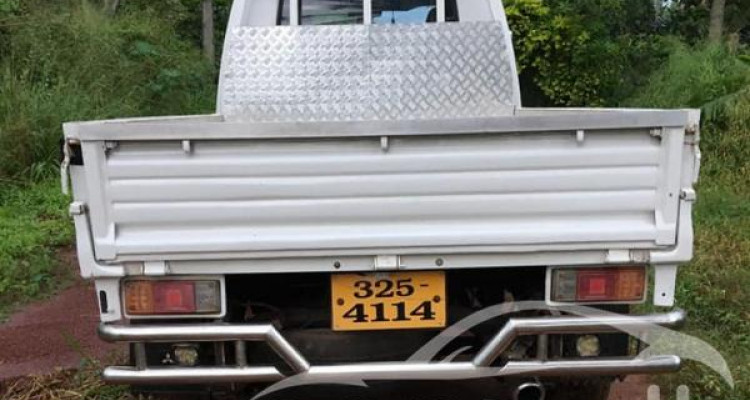 MITSUBISHI DELICA 1980