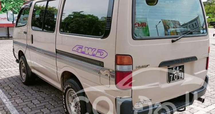 TOYOTA DOLPHIN 1989