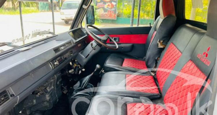 MITSUBISHI L300 1983