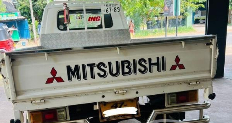 MITSUBISHI L300 1983