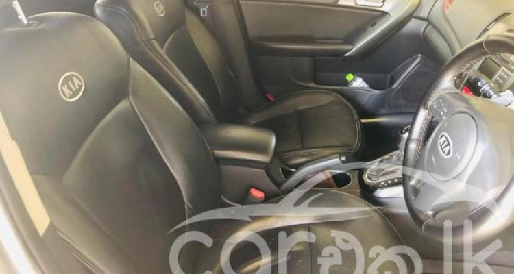 KIA CERATO 2011