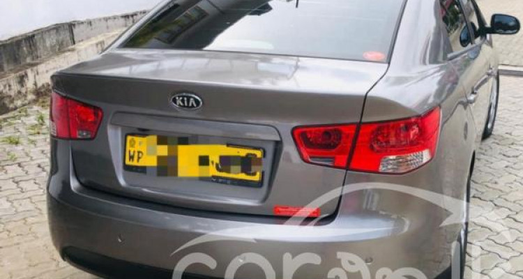 KIA CERATO 2011