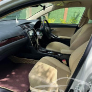 TOYOTA PREMIO 2020