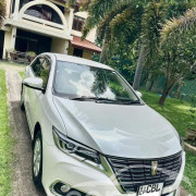 TOYOTA PREMIO 2020