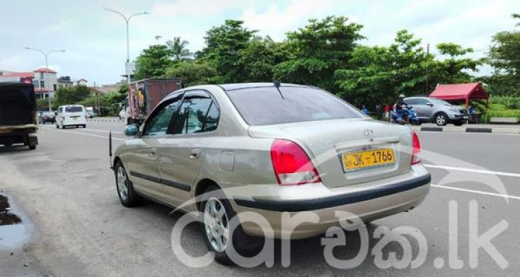 HYUNDAI ELANTRA 2000