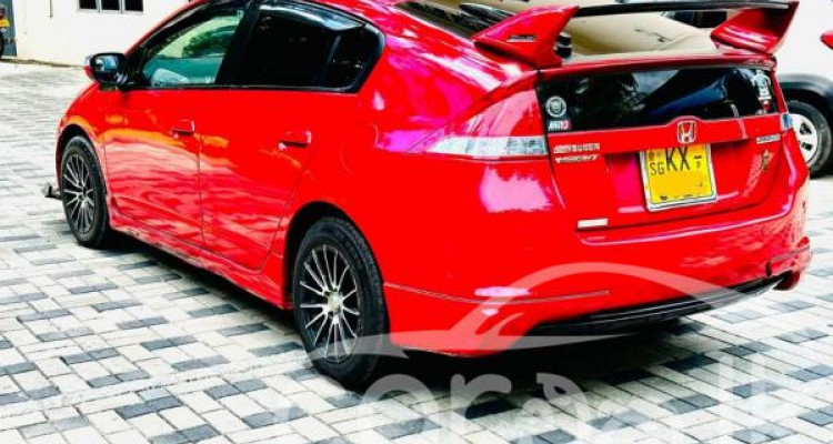 HONDA INSIGHT 2011