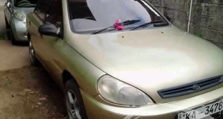 KIA RIO 2002
