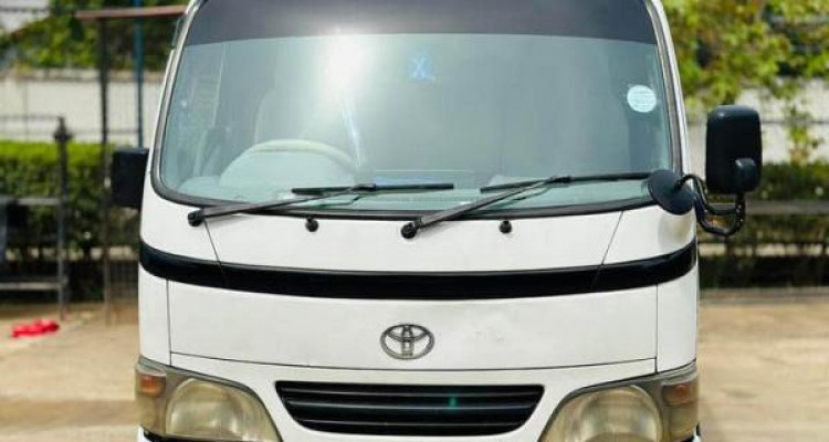 TOYOTA DYNA 2004