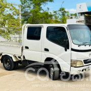 TOYOTA DYNA 2004