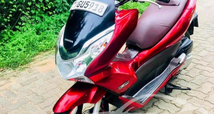 HONDA PCX 2015