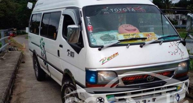 TOYOTA HIACE 1995