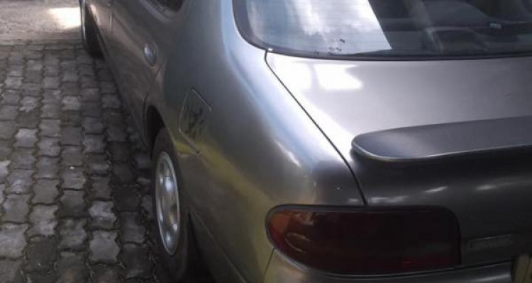 NISSAN BLUEBIRD 1992