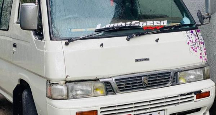 NISSAN CARAVAN 1991