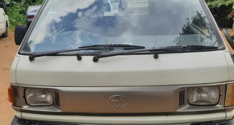 TOYOTA TOWNACE 1998