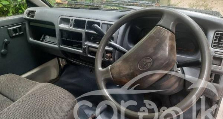 TOYOTA TOWNACE 1998