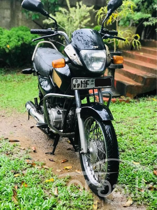 TVS CENTRA 2004