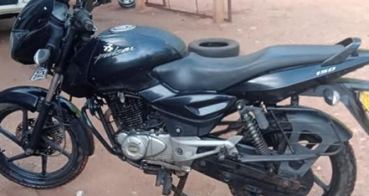 BAJAJ PULSAR 150 2014