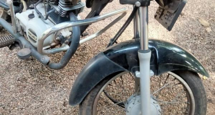 BAJAJ CT100 2019