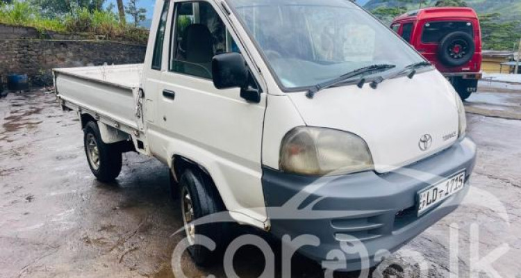 TOYOTA TOWNACE GC-KM70 2001