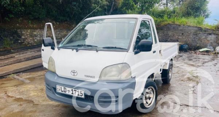 TOYOTA TOWNACE GC-KM70 2001