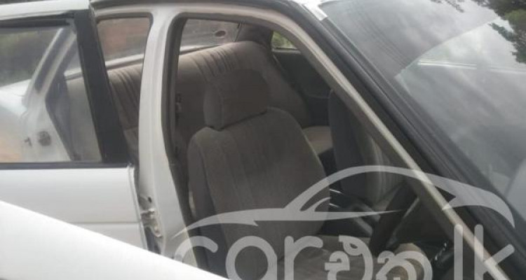 NISSAN DOCTOR SUNNY 1992
