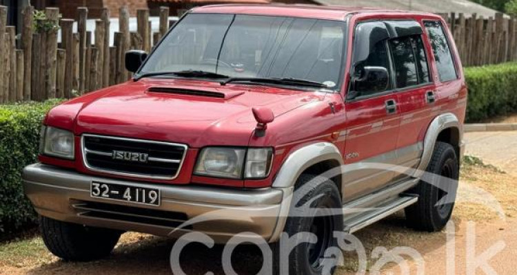 ISUZU BIGHORN 1987