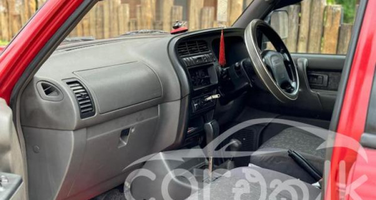 ISUZU BIGHORN 1987