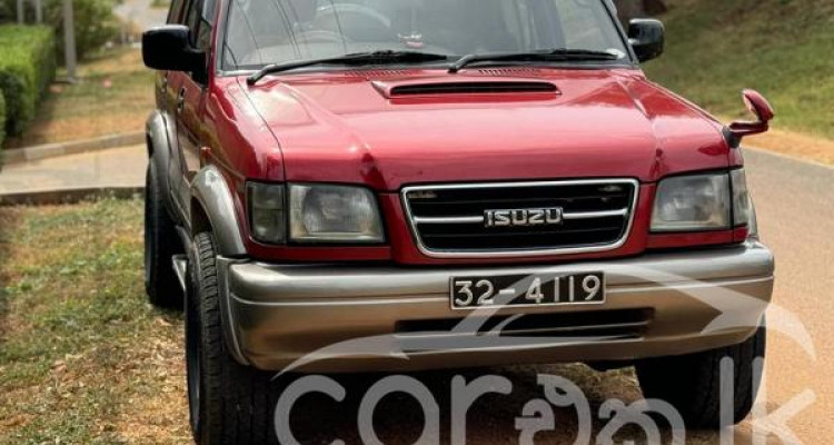 ISUZU BIGHORN 1987