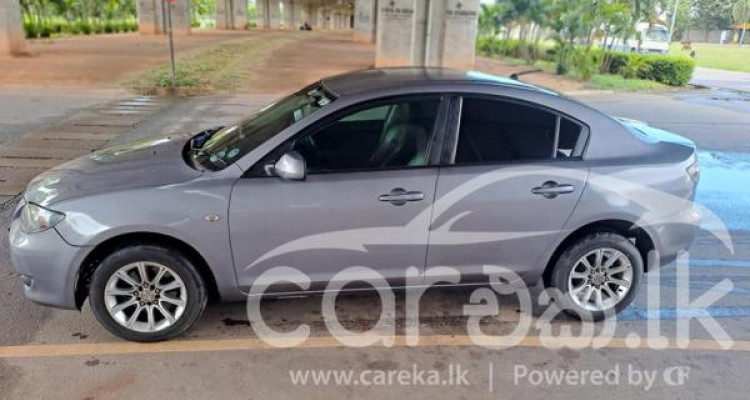 MAZDA AXELA 2003