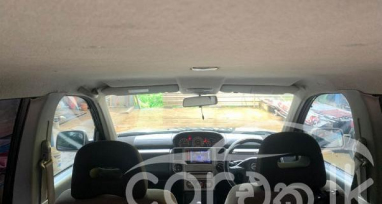 NISSAN X TRAIL 2004