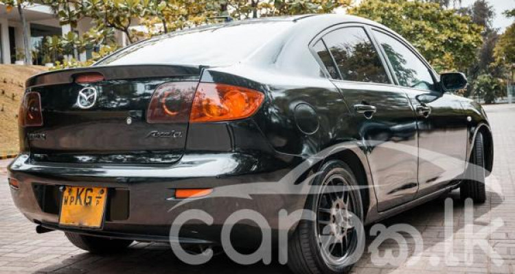 MAZDA AXELA 2003