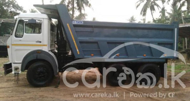 TATA TIPPER 2011