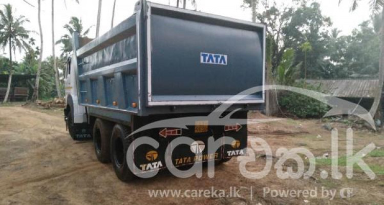 TATA TIPPER 2011