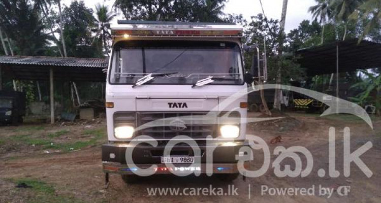 TATA TIPPER 2011