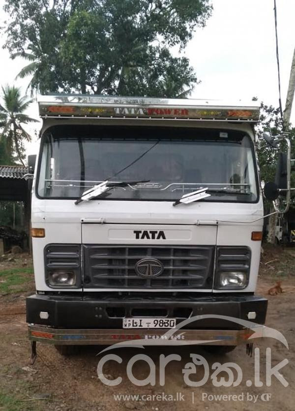 TATA TIPPER 2011