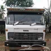 TATA TIPPER 2011